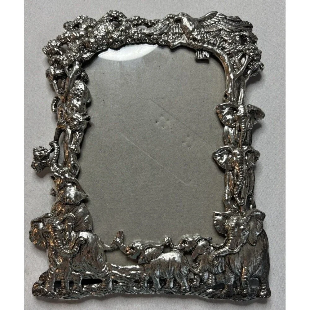 Vintage Arthur Court SilverTone Safari Picture Frame  (3.5